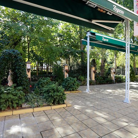 Acropolis Hotel Pazardzhik Exterior photo