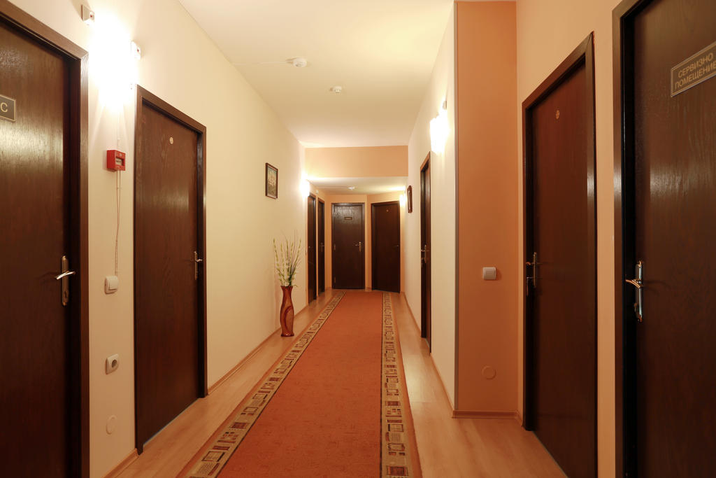 Acropolis Hotel Pazardzhik Exterior photo