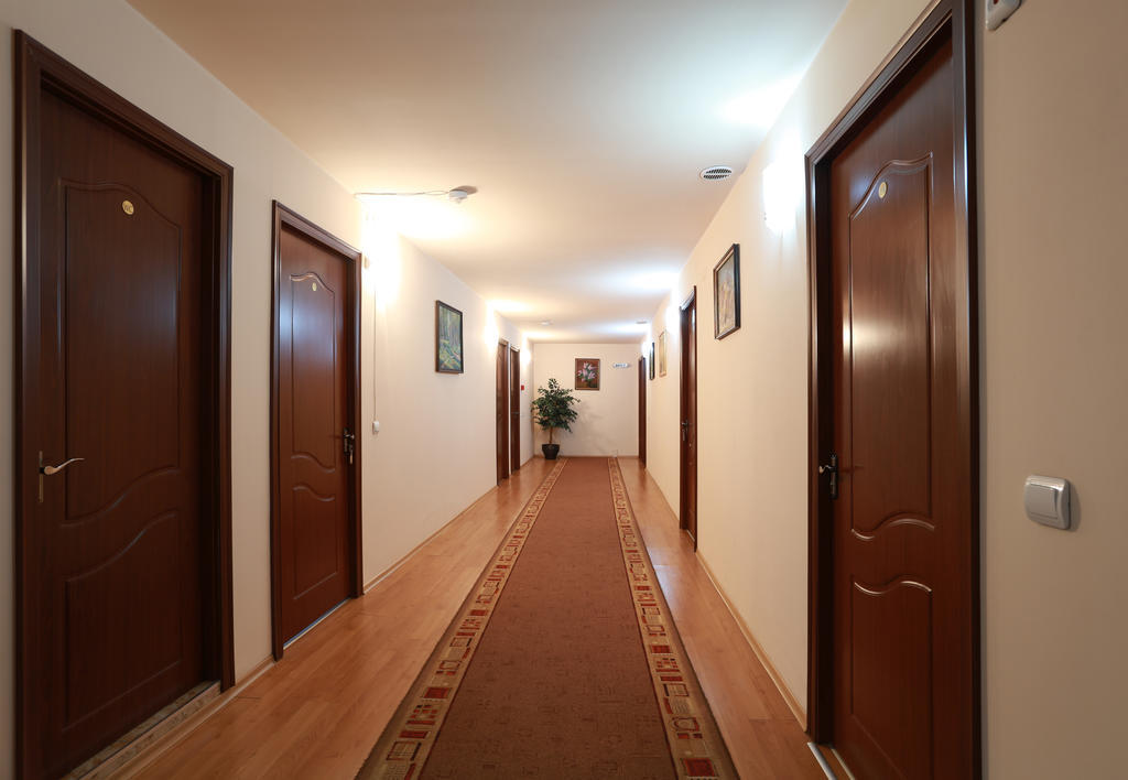Acropolis Hotel Pazardzhik Exterior photo
